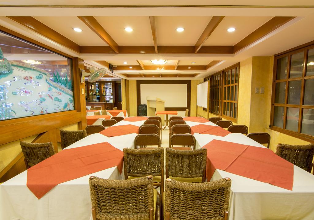 The Manor Hotel Davao City Dış mekan fotoğraf