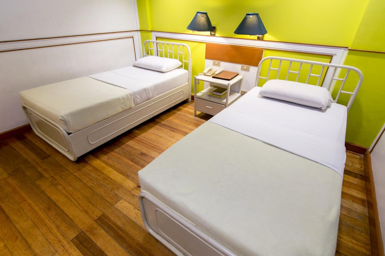 The Manor Hotel Davao City Dış mekan fotoğraf
